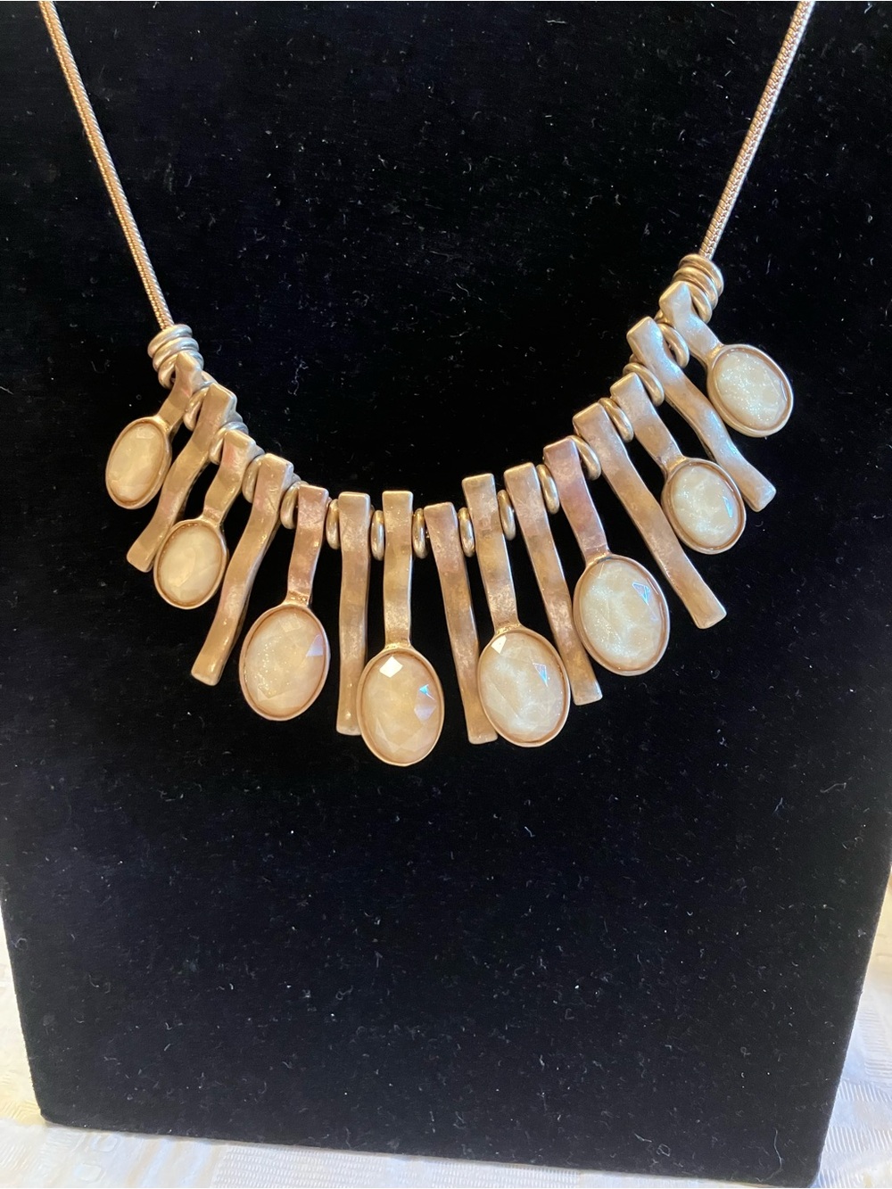 Elegant Gold and Cream Necklace - Picture 10 of 10